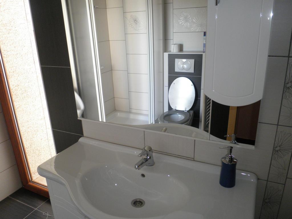 Apartment Lucija Кострена Екстер'єр фото
