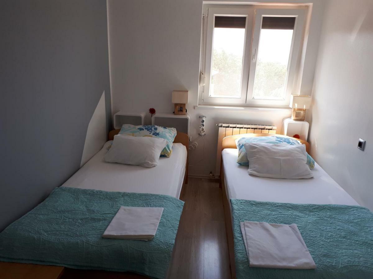 Apartment Lucija Кострена Екстер'єр фото